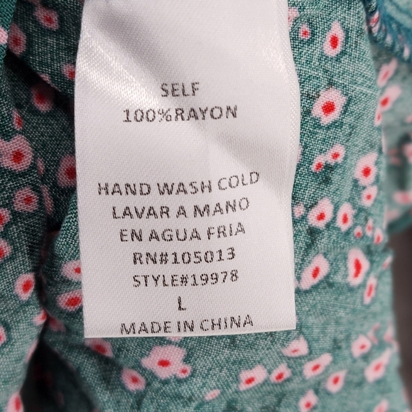 Andrée By Unit Women's V-Neck Ditsy Floral Peplum Hem Blouse Top - L - Picture 5 of 5